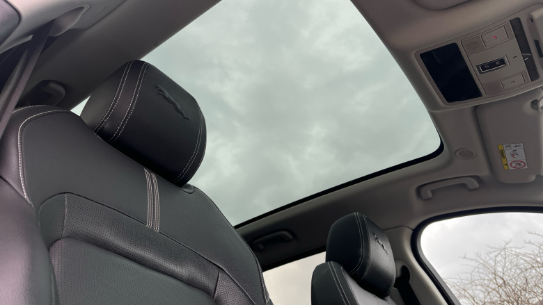 Jaguar F-Pace 2.0 D200 R-Dynamic Black 5dr Auto AWD Diesel Estate